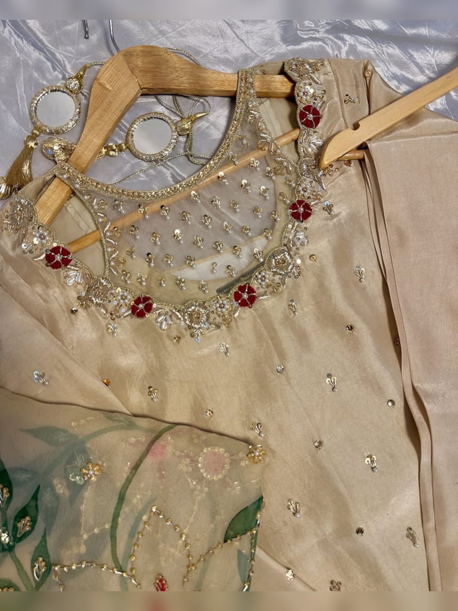 3pc stitched| Beige wdora| Tusseles Silk