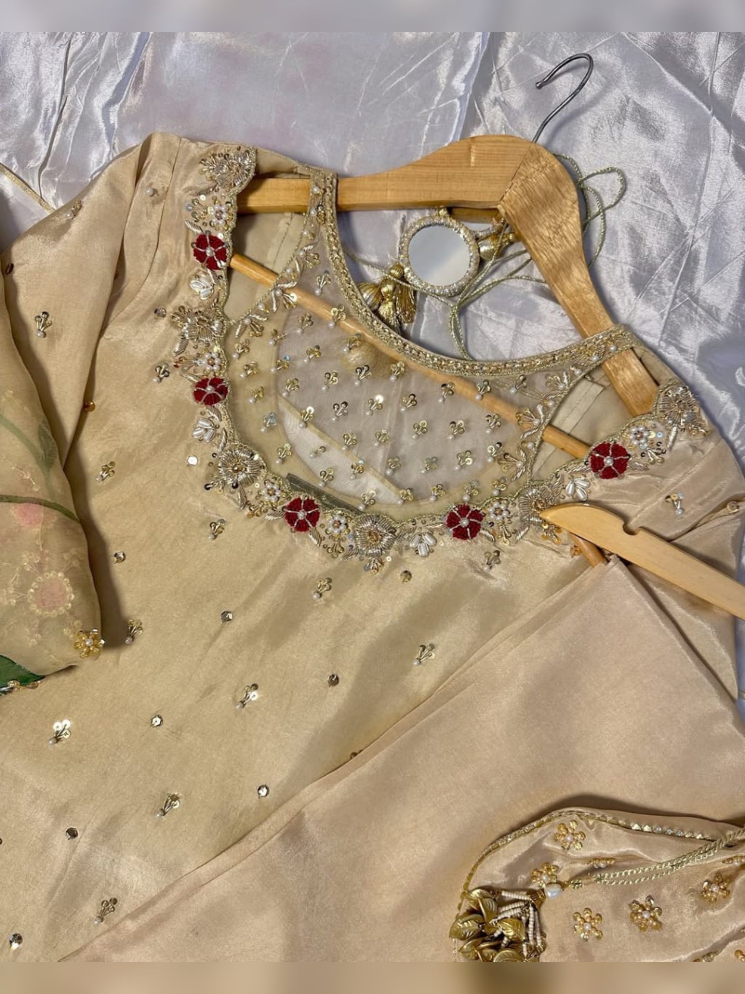 3pc stitched| Beige wdora| Tusseles Silk