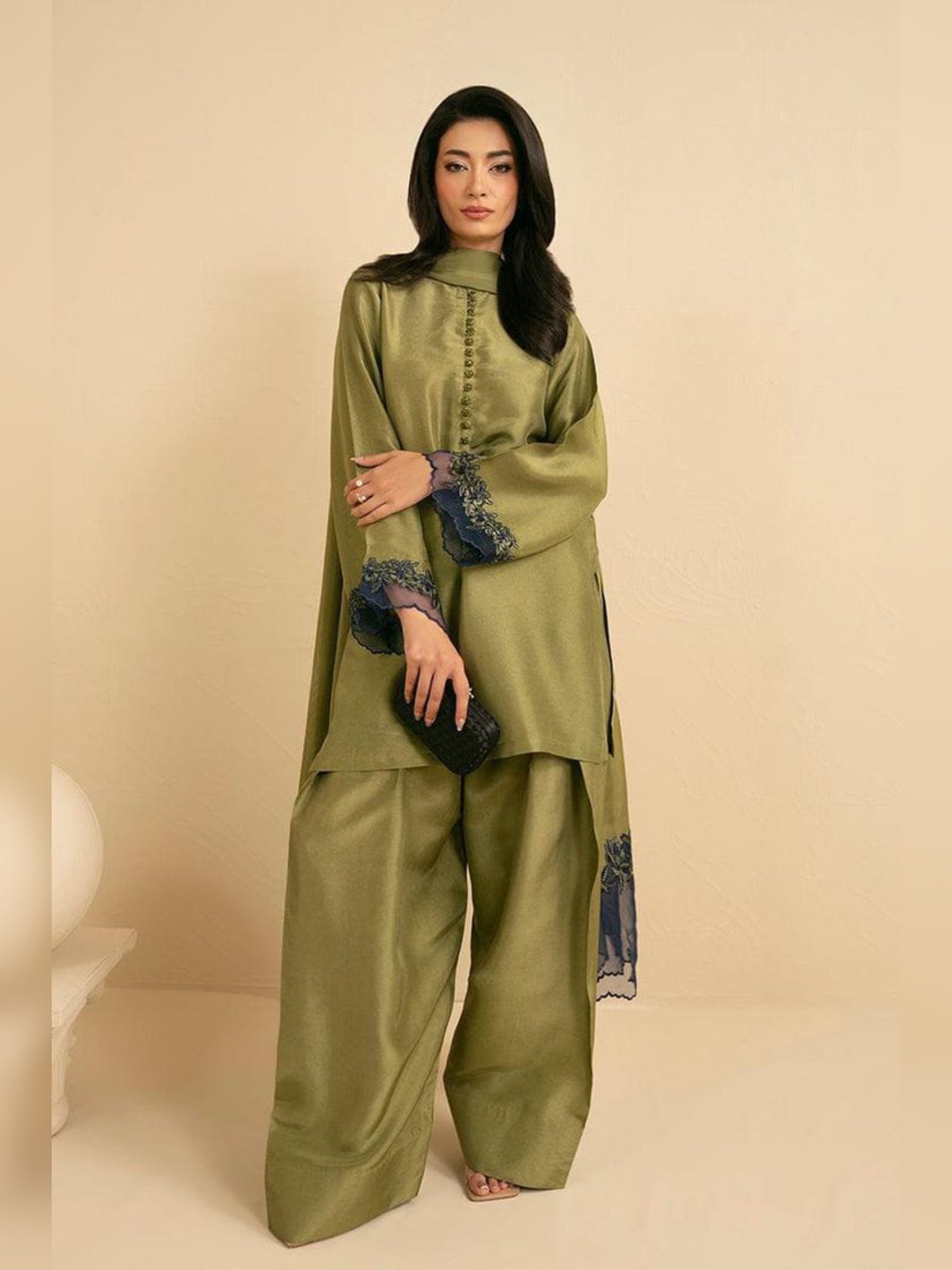 OLIVE GREEN
