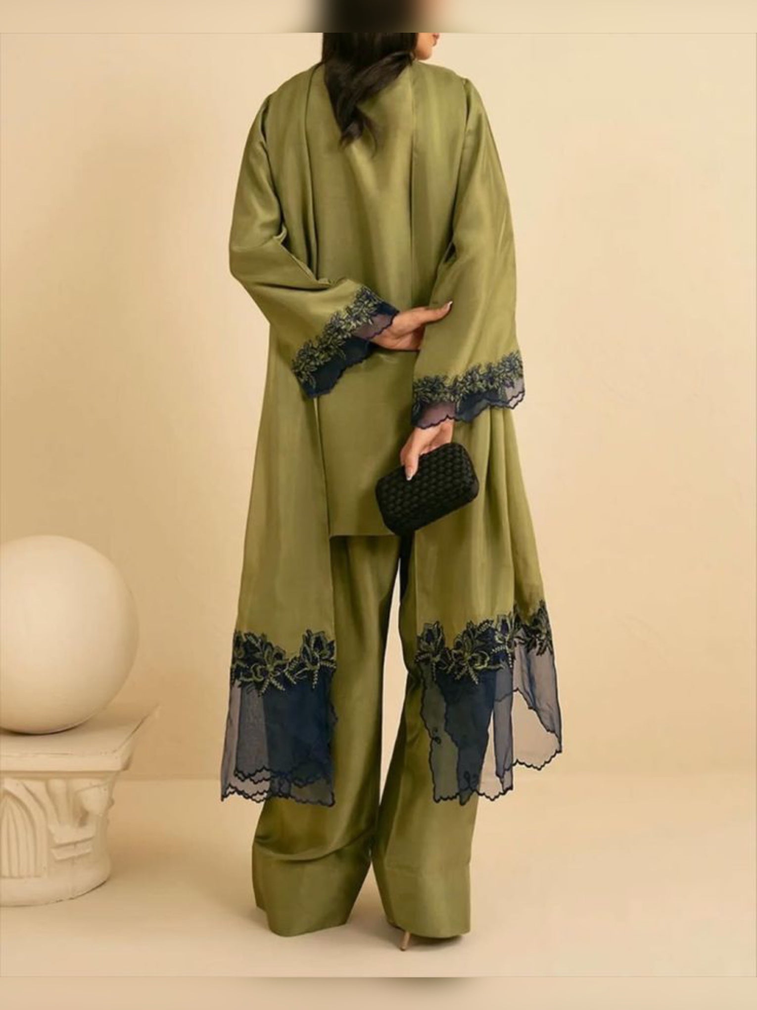 OLIVE GREEN