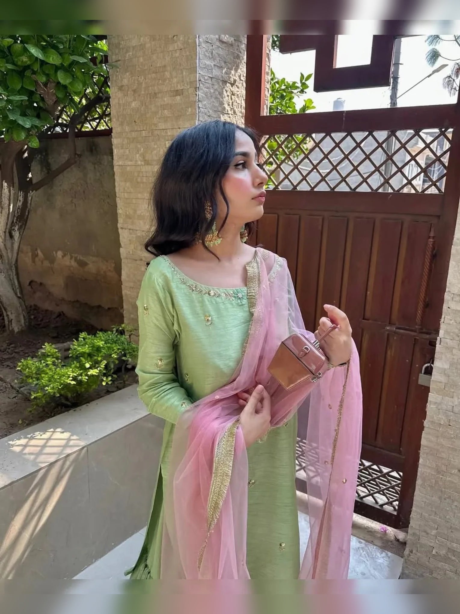 NAZ JAHAN