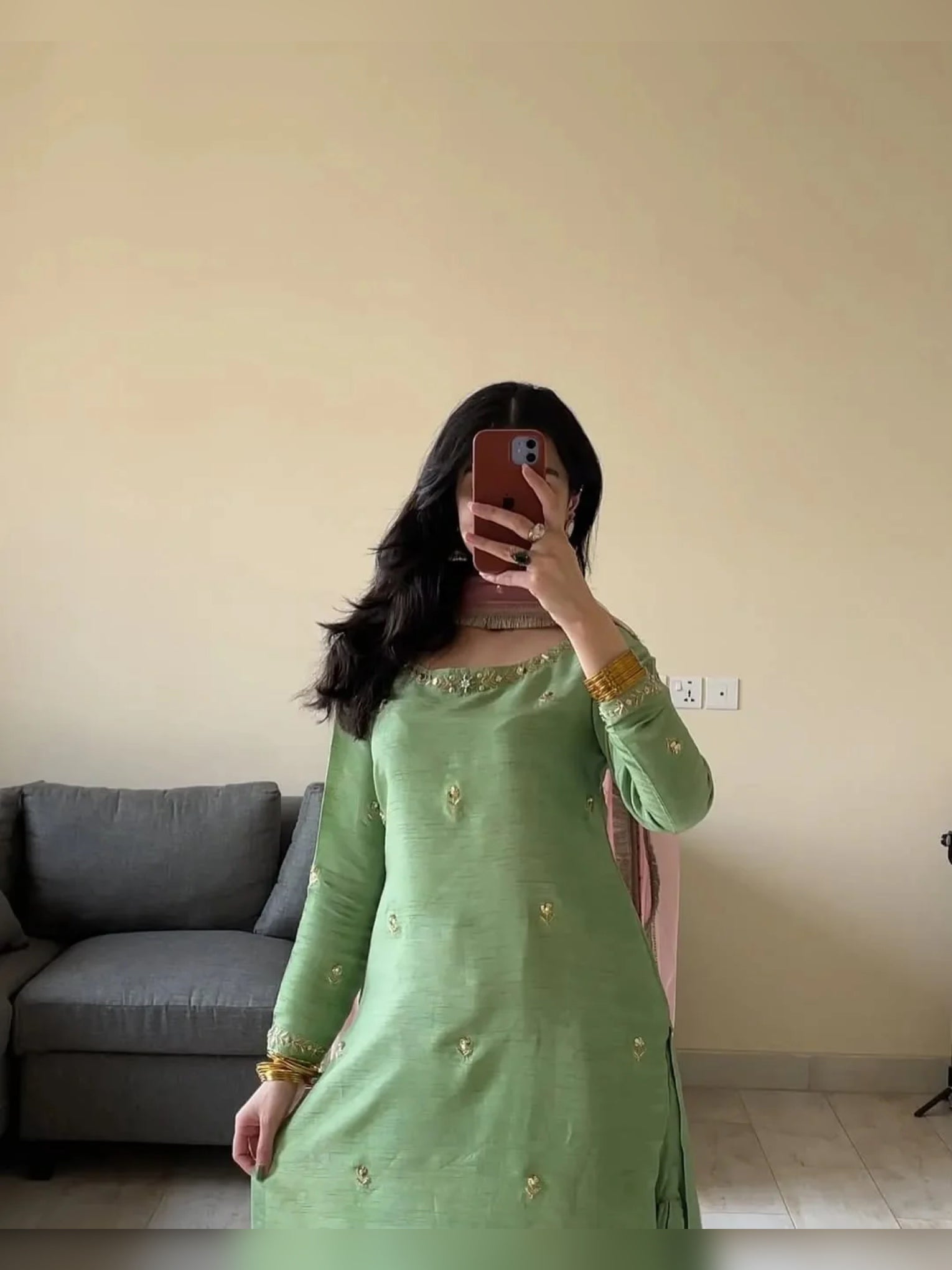 NAZ JAHAN