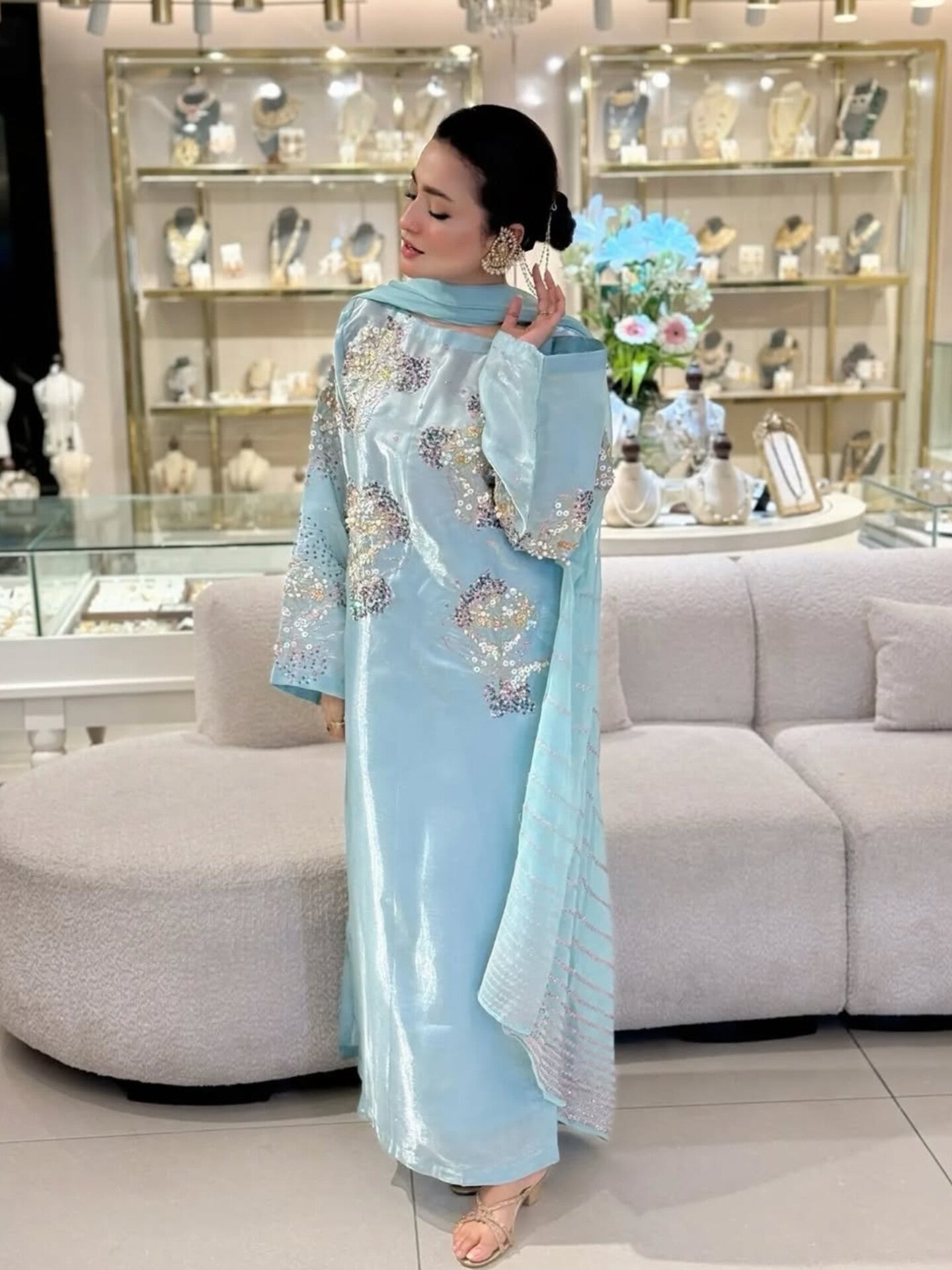 Blue Floral Wedora